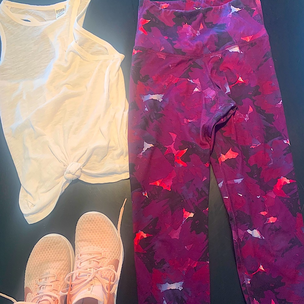 Old Navy Active Women’s Capri Leggings Small